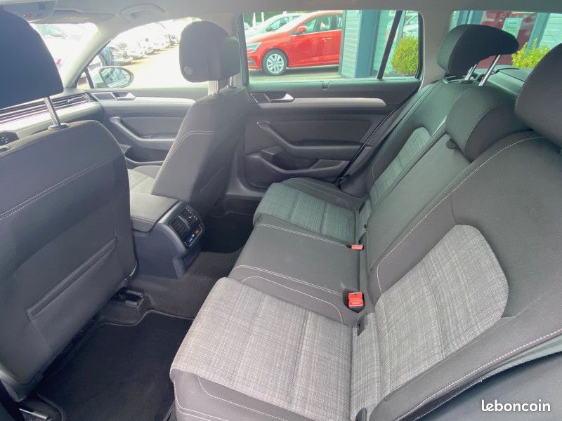 Volkswagen PASSAT 2.0 TDI EVO DSG7 (image 8)