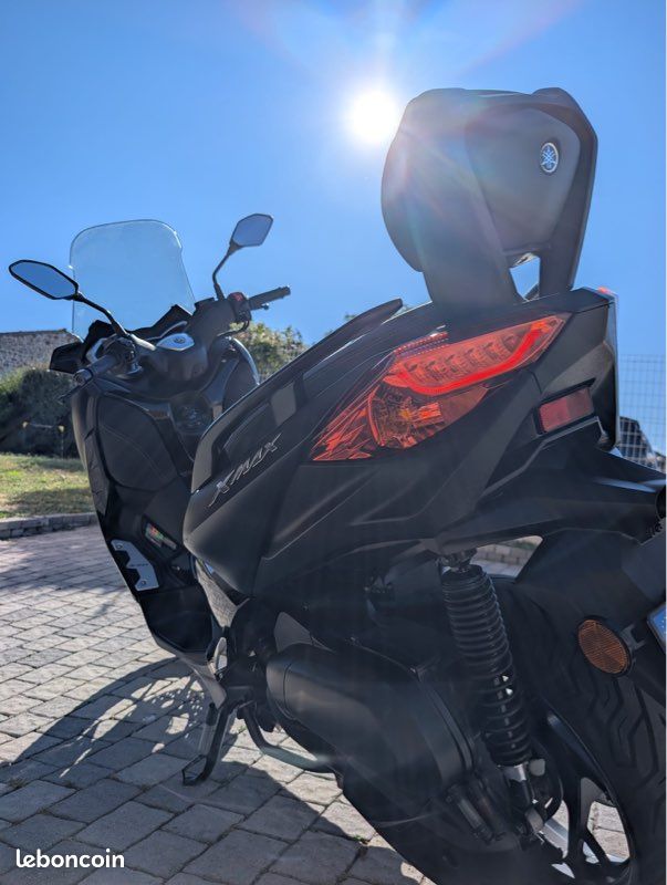 Xmax 125 Iron max 2019 6000kms très bon état,révision des 6000kms faite,contrôle technique ok (image 7)
