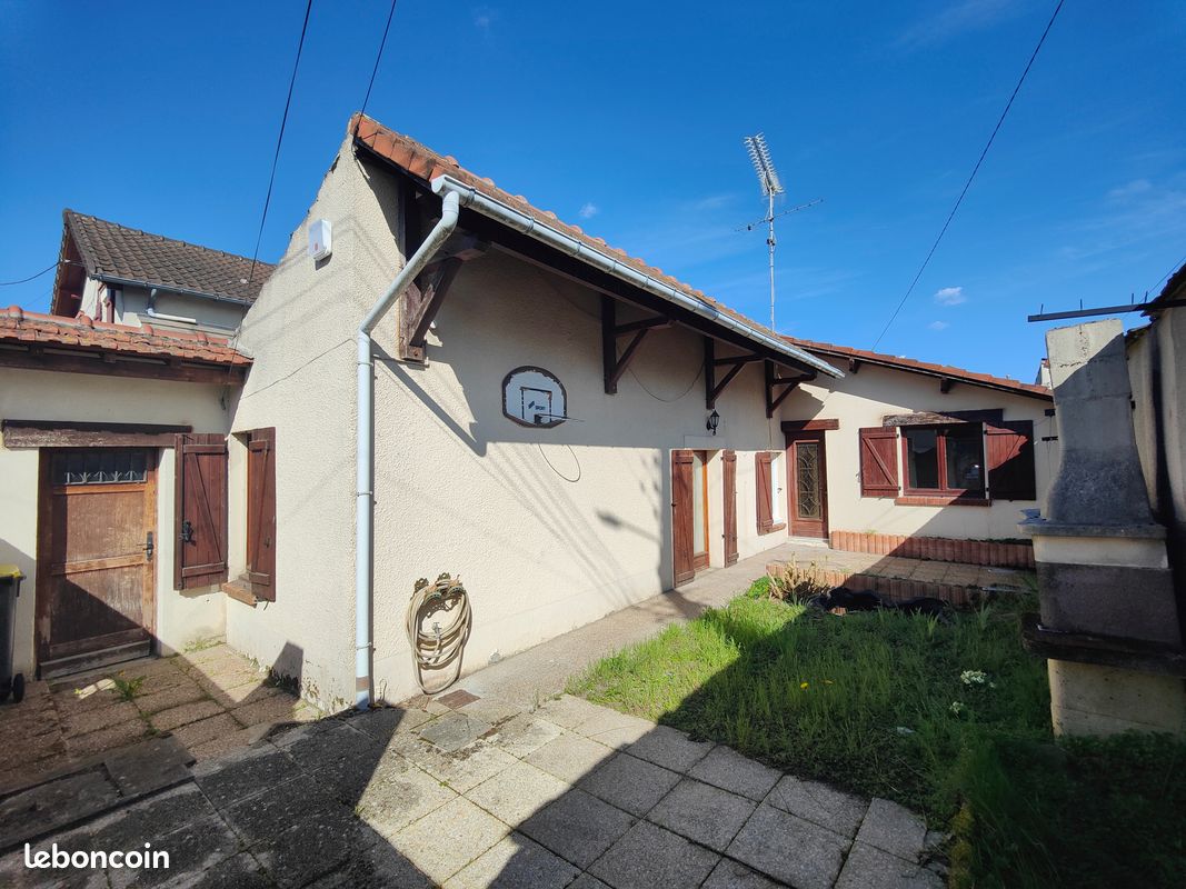 Maison 4 pièces 92 m² · à Châlette-sur-Loing · 92 m² · 69 000 €