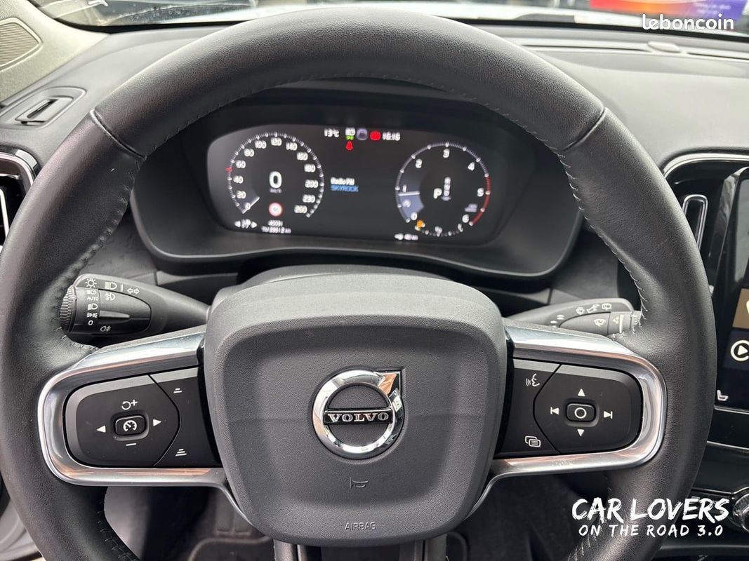 VOLVO XC40 D3 AdBlue 150 ch Geartronic 8 Business (image 12)