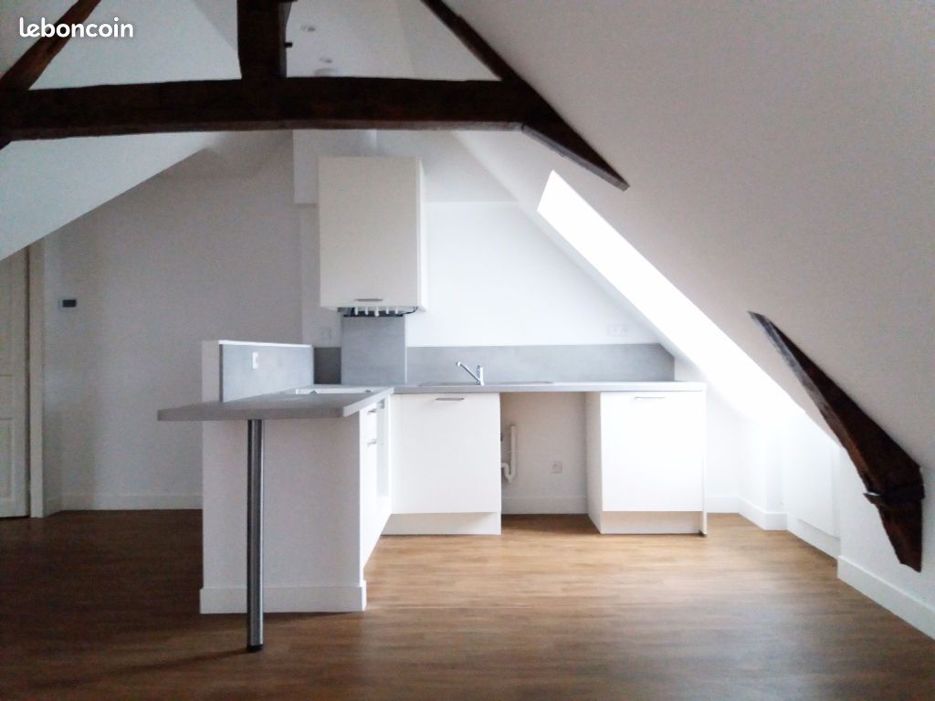 Appartement 1 pièce 40 m² · à Compiègne · 40 m² · 775 €