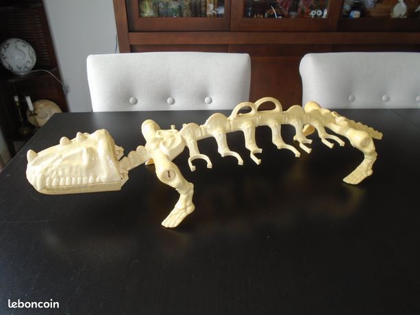 MASTERS OF THE Universe - Battle Bones / Dinosor maître de l'univers EUR 450,00 - FR MASTERS OF THE Universe - Battle Bones / Dinosor maître de l'univers EUR 450,00 - FR