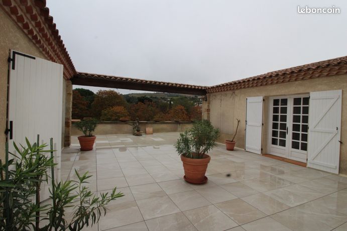 Maison 6 pièces 202 m²