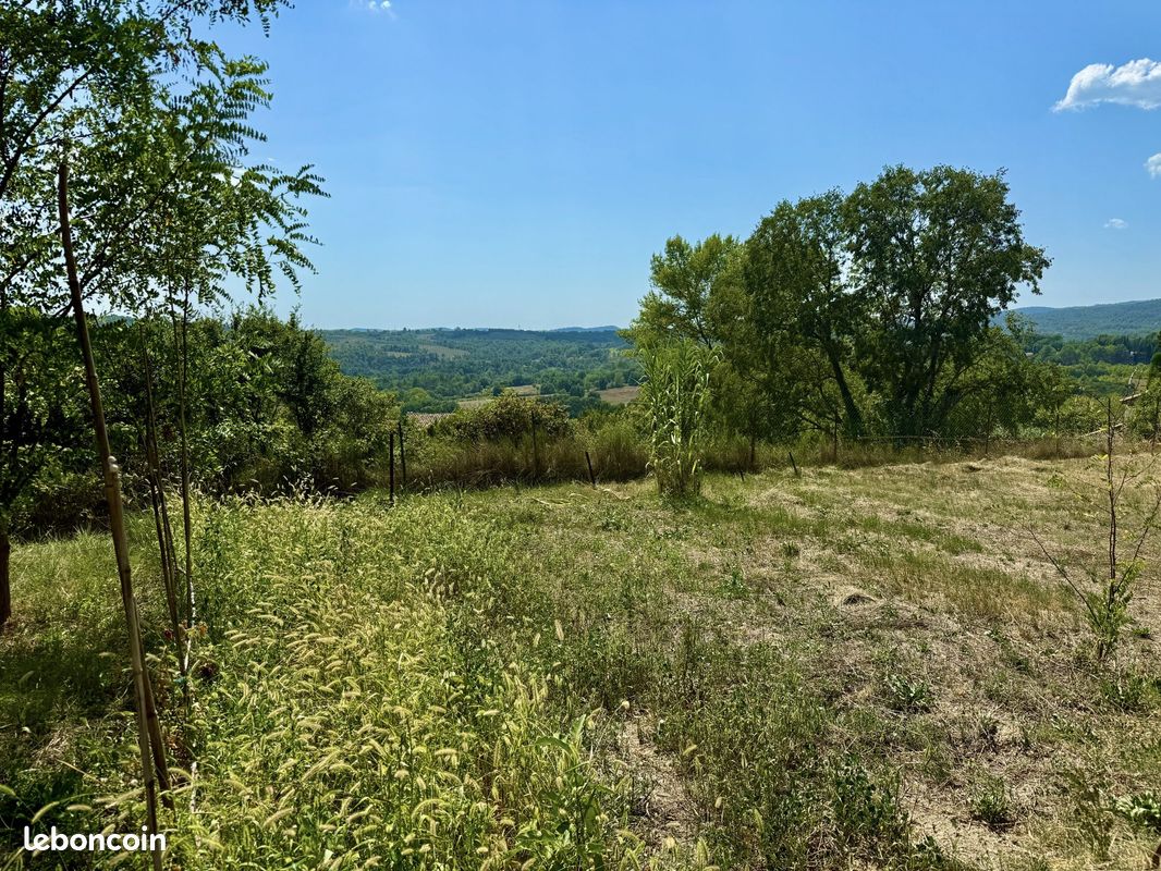 Terrain 517 m² · à Pierrevert · 517 m² · 195 000 €