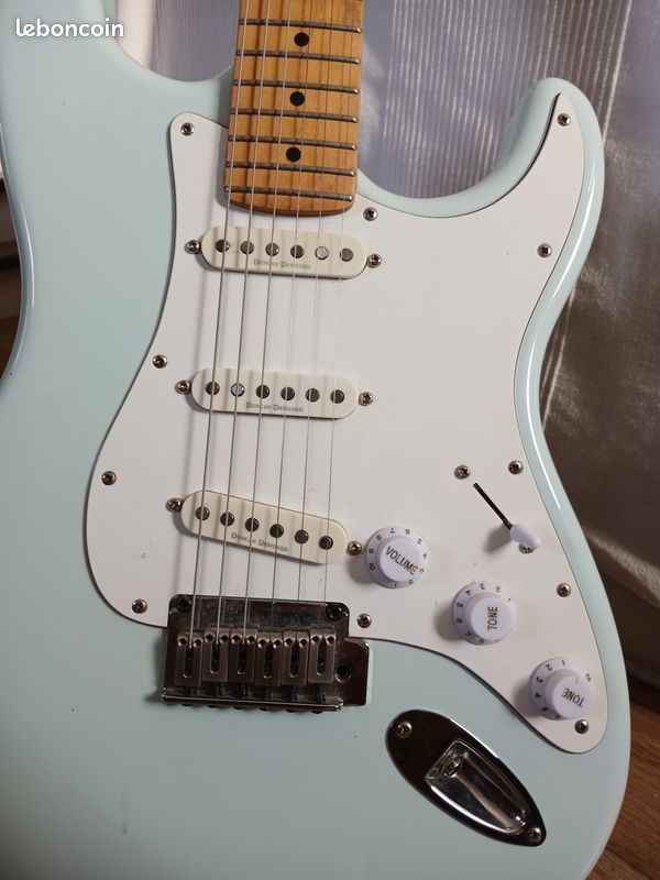 Guitare Fender Squier Stratocaster (image 2)
