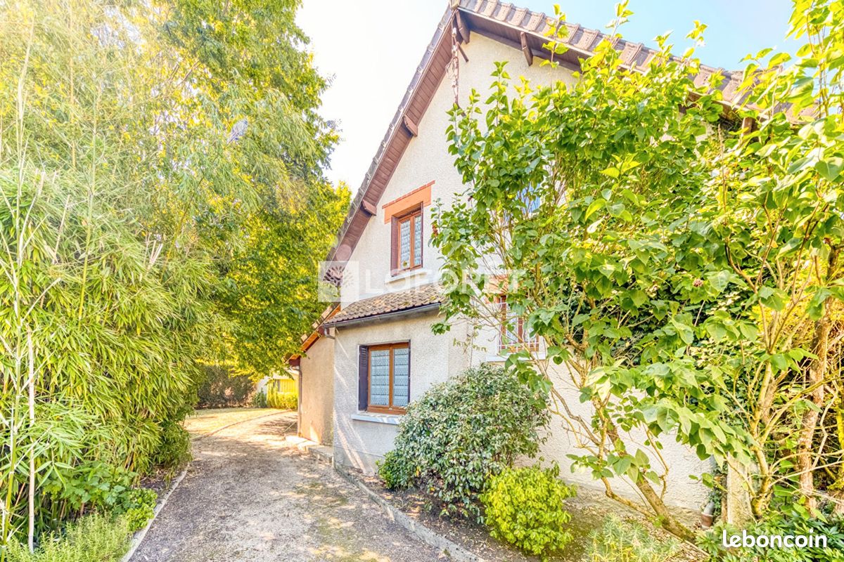 Maison 6 pièces 149 m² · à Pontault-Combault · 149 m² · 460 000 €