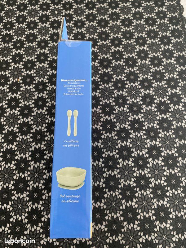 Assiette ventouse à compartiments incassable (image 3)
