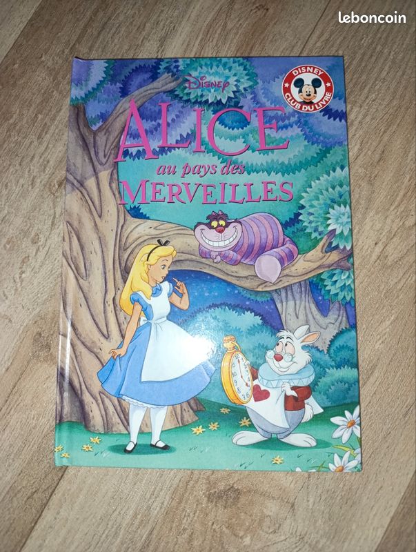 Livre " Alice au pays des Merveilles" (image 1)