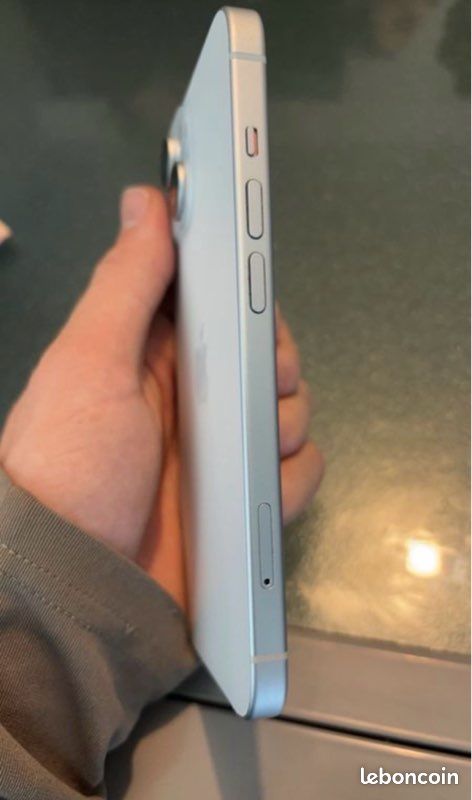 IPhone 15 (image 2)