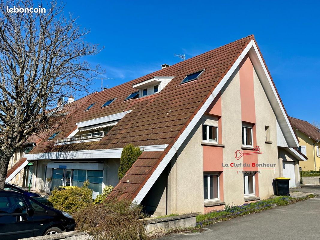 Appartement 6 pièces 120 m² · à Grand-Charmont · 120 m² · 143 000 €