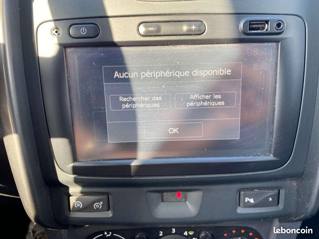DACIA DUSTER 1.5 dCi - 110 - BV EDC PRESTIGE + ATTELAGE + Caméra (image 12)