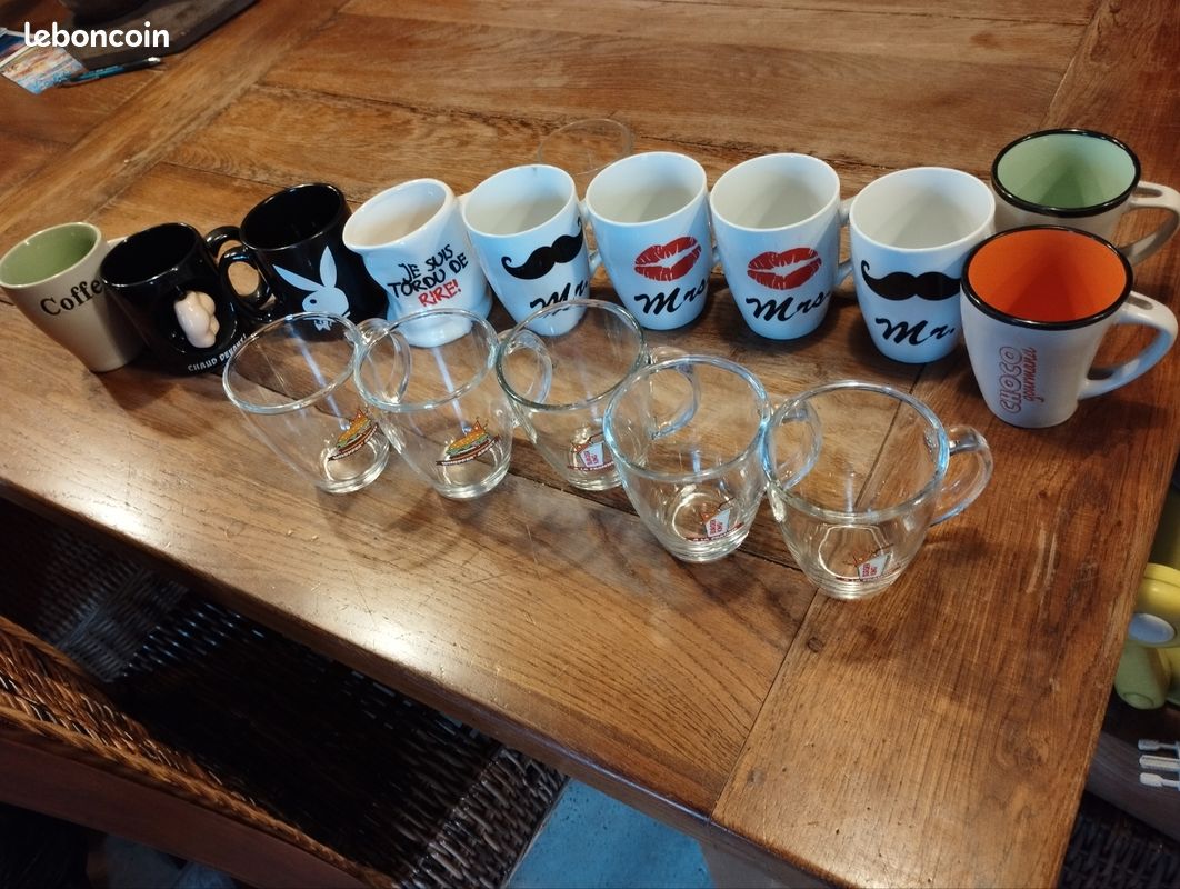 Divers mugs (image 1)