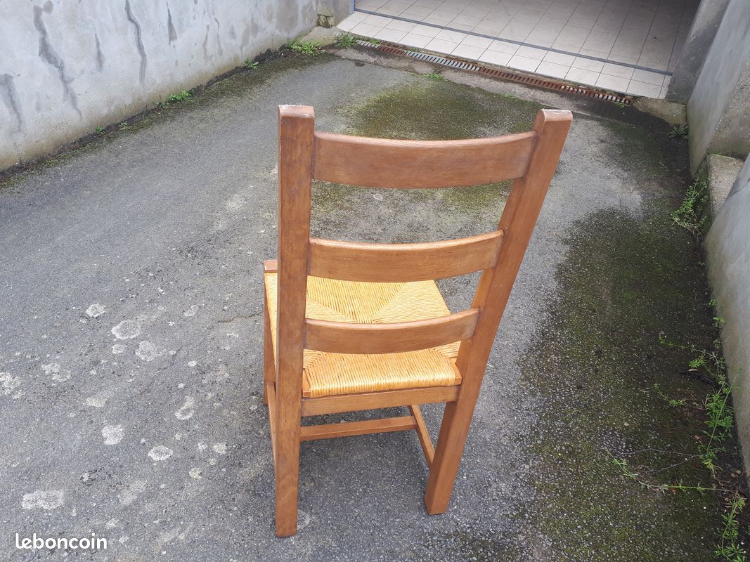 Chaises en bois et paille (image 2)