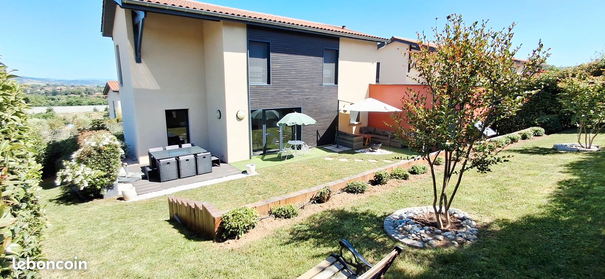Maison 4 pièces 108 m² · à La Tour-de-Salvagny · 108 m² · 599 000 €