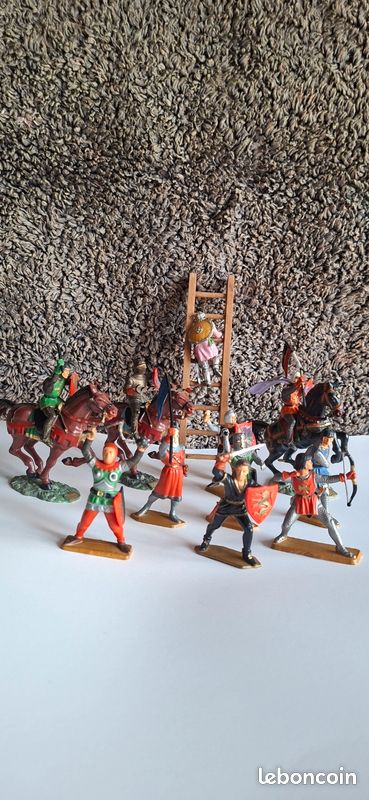 Figurines moyen âge (image 5)