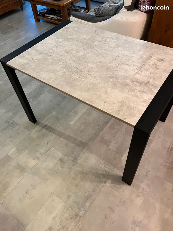 Vend table salle à manger ou cuisine (image 1)