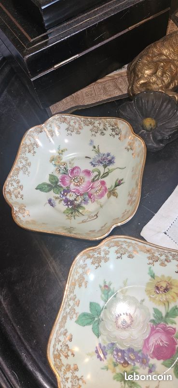 Service à mignardises en Porcelaine de Limoges – Décor Floral & Or – 5 pièces (image 8)
