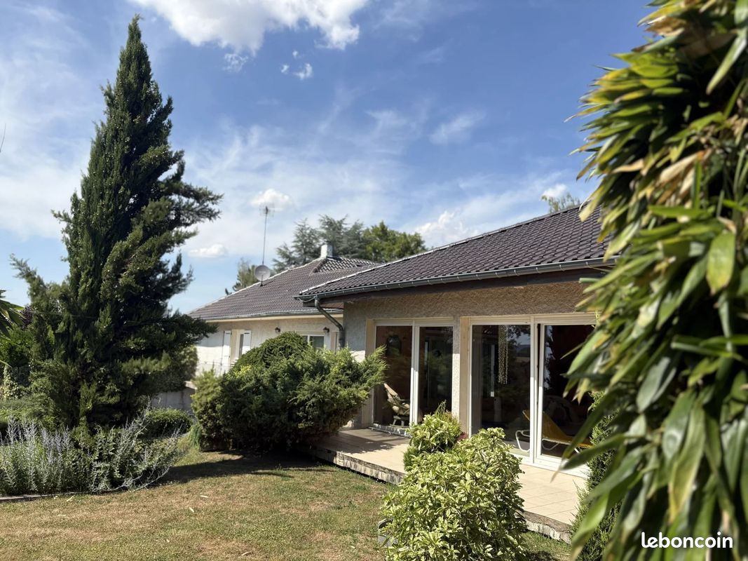 Maison 8 pièces 167 m² · à Rémilly · 167 m² · 390 000 €