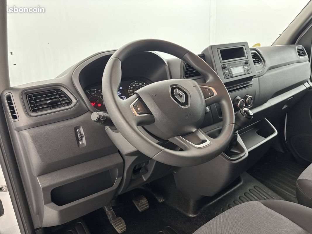 Renault trafic fgn l1h1 2800 kg blue dci 110 essentiel (image 10)