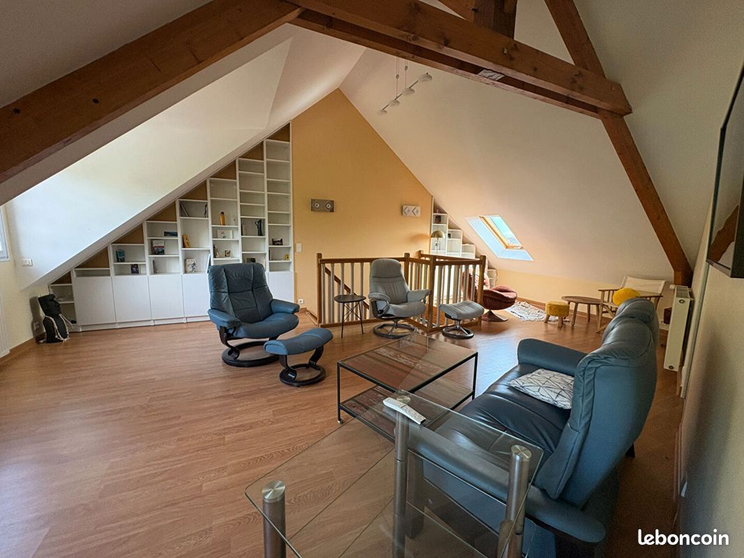 Appartement 5 pièces 126 m² · à Le Croisic · 126 m² · 1 100 €/mois