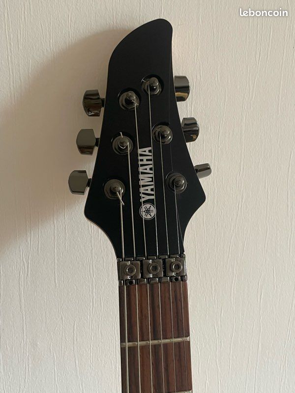 Guitare électrique - Yamaha RGX220DZ noire (image 10)
