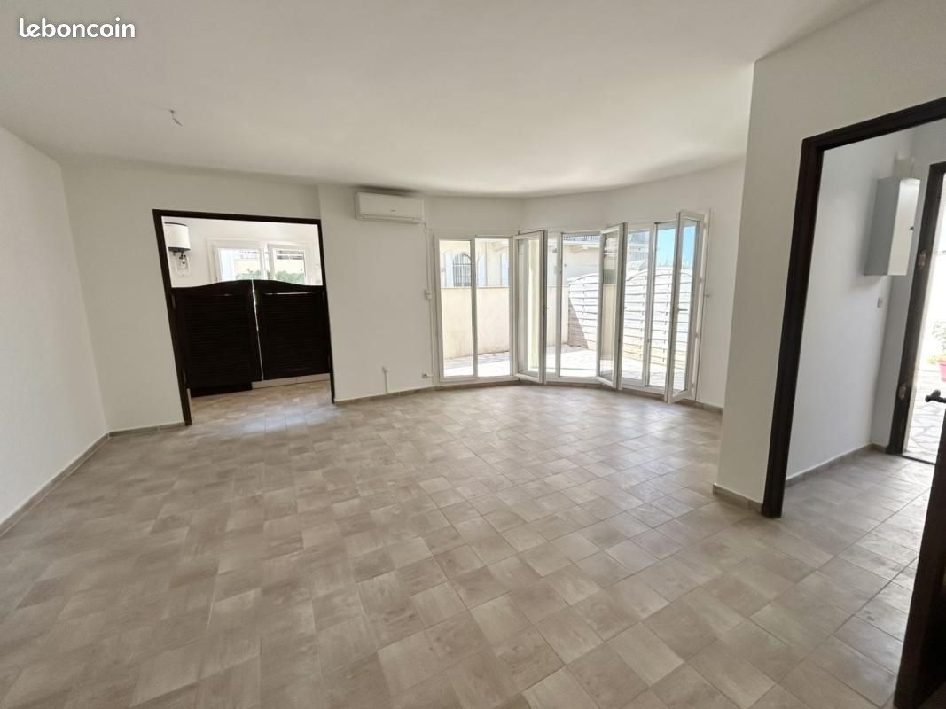 Appartement 2 pièces 52 m² · à Le Grau-du-Roi · 52 m² · 750 €