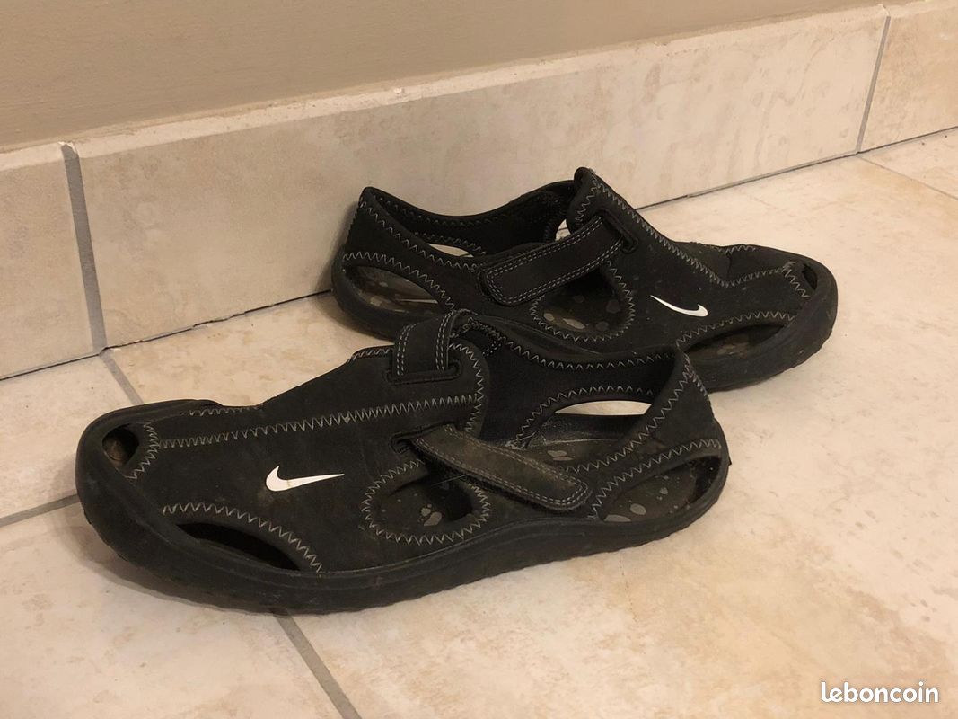 Chaussure d'été Nike Taille 35 (image 1)