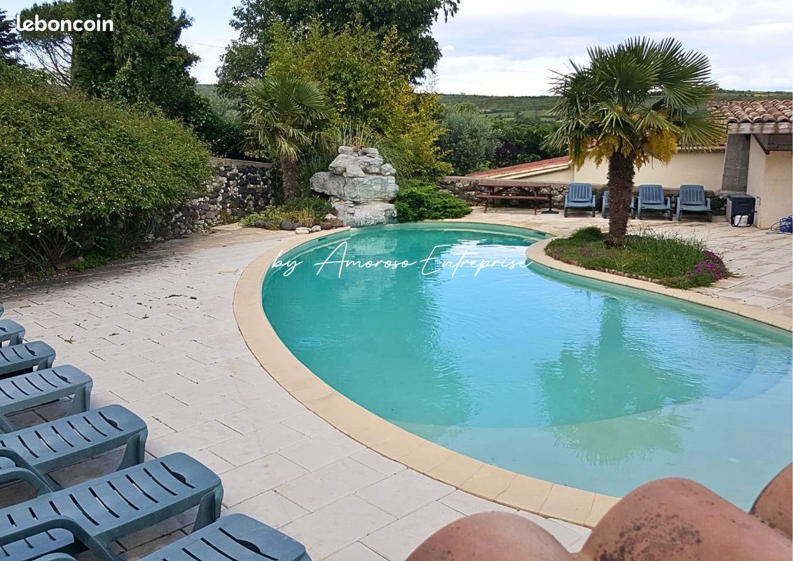 Local commercial 20 pièces 525 m² · à Lavilledieu · 525 m² · 780 000 €