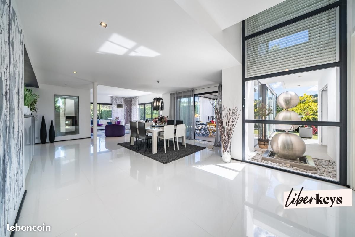 Maison 6 pièces 270 m² · à Saint-Raphaël · 270 m² · 1 590 000 €