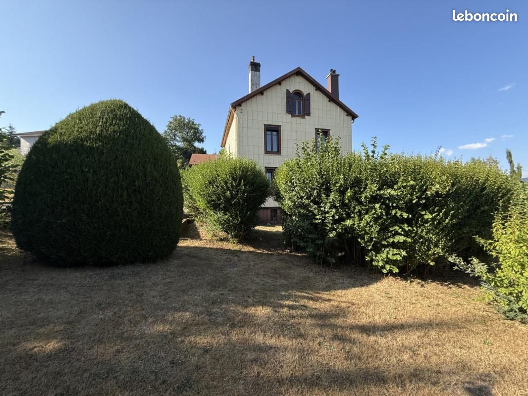 Maison 8 pièces 145 m² · à Saint-Nabord · 145 m² · 129 900 €