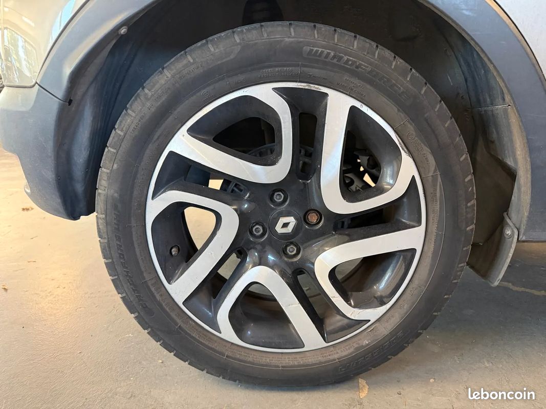 RENAULT Captur 0.9 tce 90ch ZEN - 2015 - Faible kilométrage (image 17)