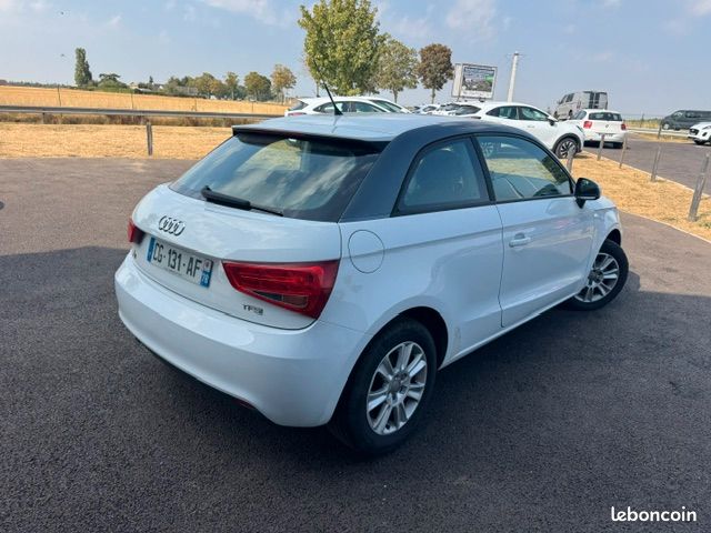 Audi a1 1.2 tfsi 86 ambiente (image 8)