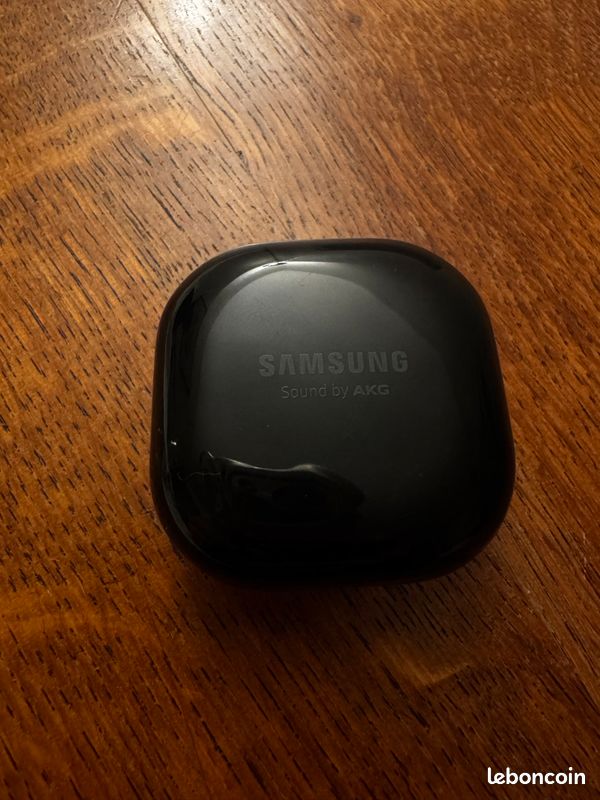 Galaxy Buds Live (image 1)