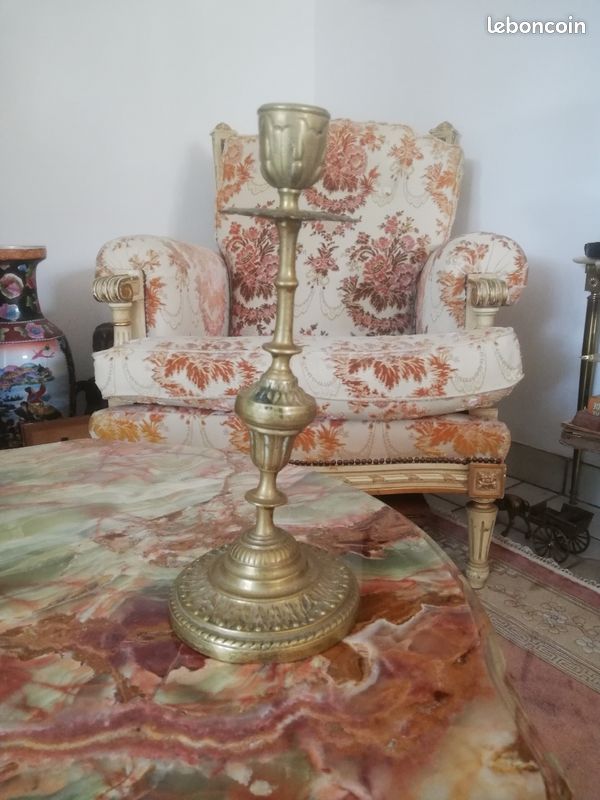 Bougeoir ancien en laiton ciselé – H 21,5 cm – Déco vintage / Brocante (image 1)