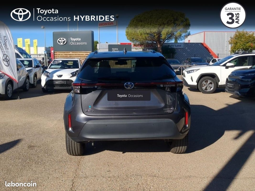 Toyota Yaris Cross 116h Design AWD-i MY22 (image 4)