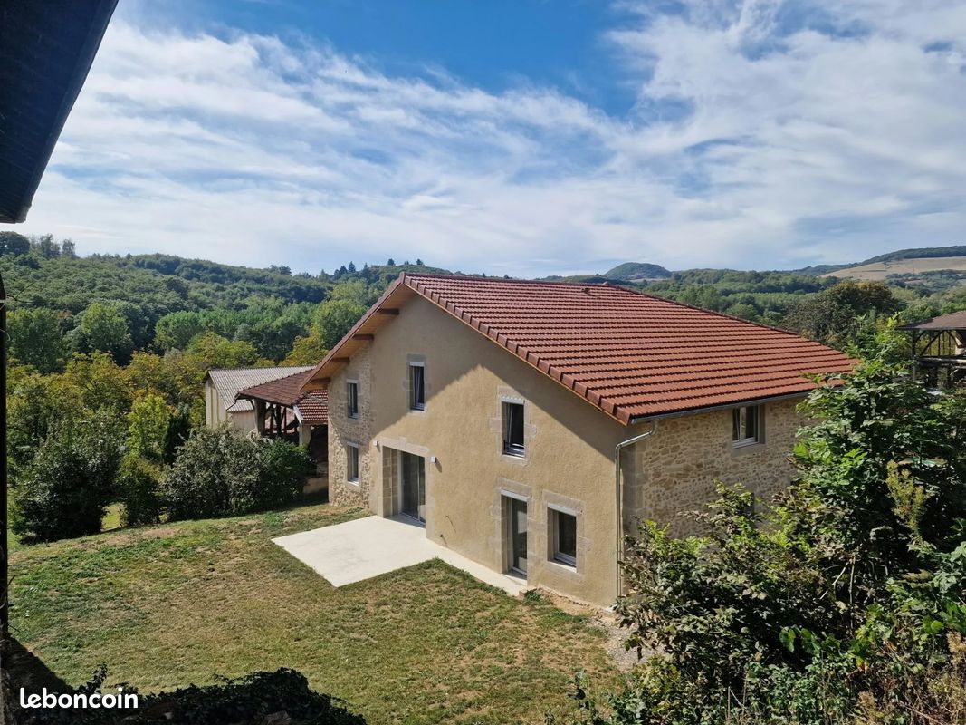 Maison 7 pièces 187 m² · à Serre-Nerpol · 187 m² · 1 280 €/mois
