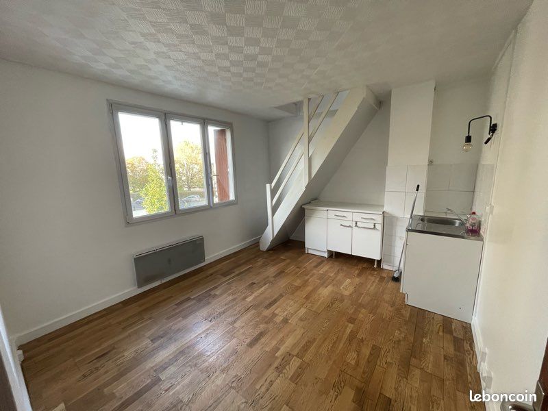 Appartement 24 pièces 26 m² · à Viry-Châtillon · 26 m² · 82 000 €