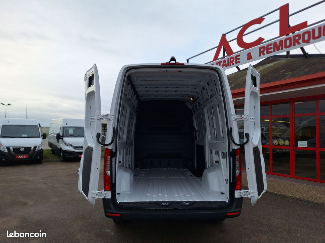 Mercedes sprinter 317 cdi 37 170ch fourgon first 33325 ht (image 3)