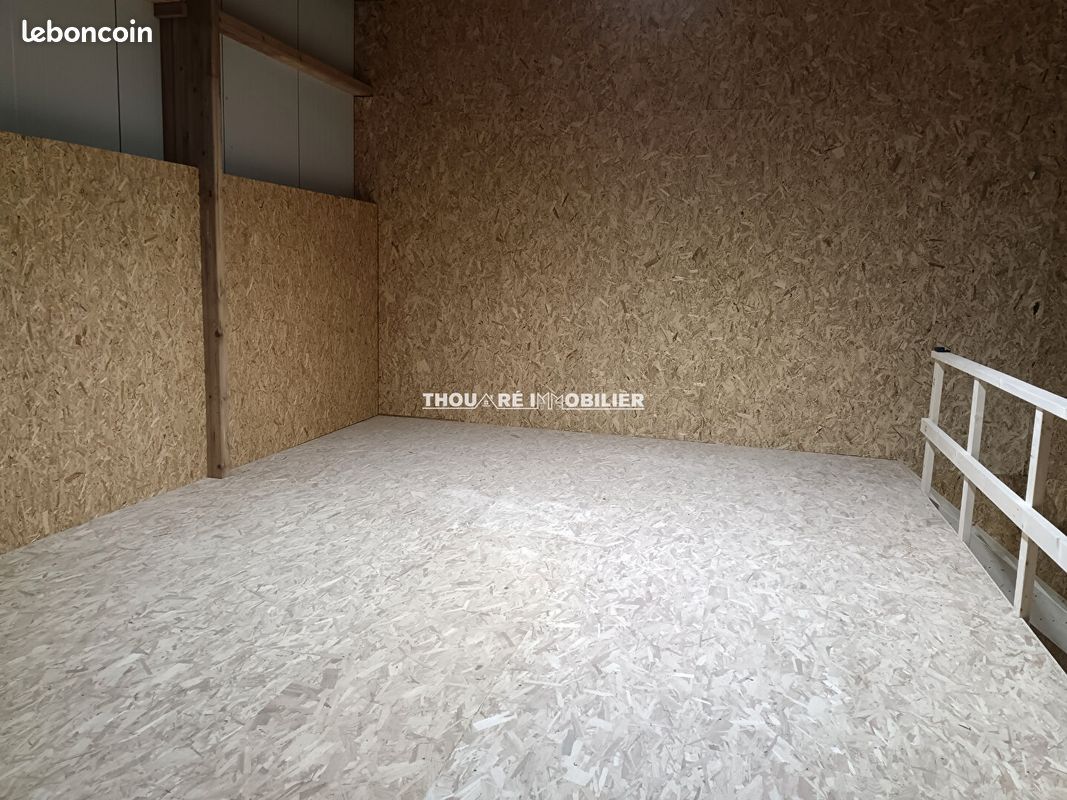 Bureaux 150 m² LA CHAPELLE BASSE MER (image 3)
