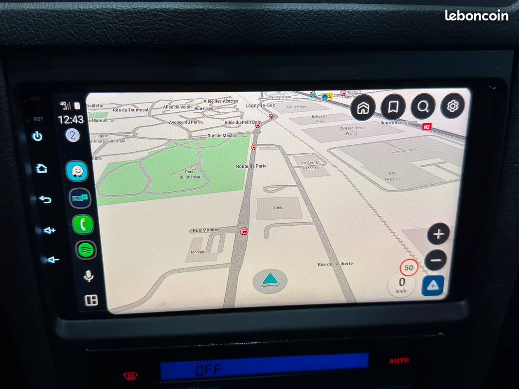Volkswagen Bora 1.9 TDI Trendline BVM6 / Carplay / Suivi OK (image 16)