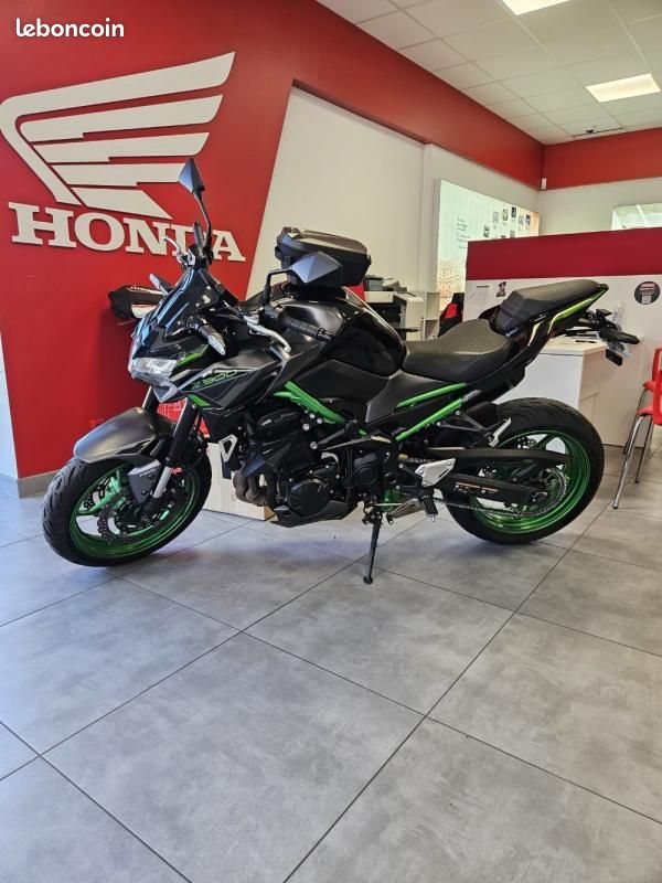 Kawasaki Z900 FULL (image 3)