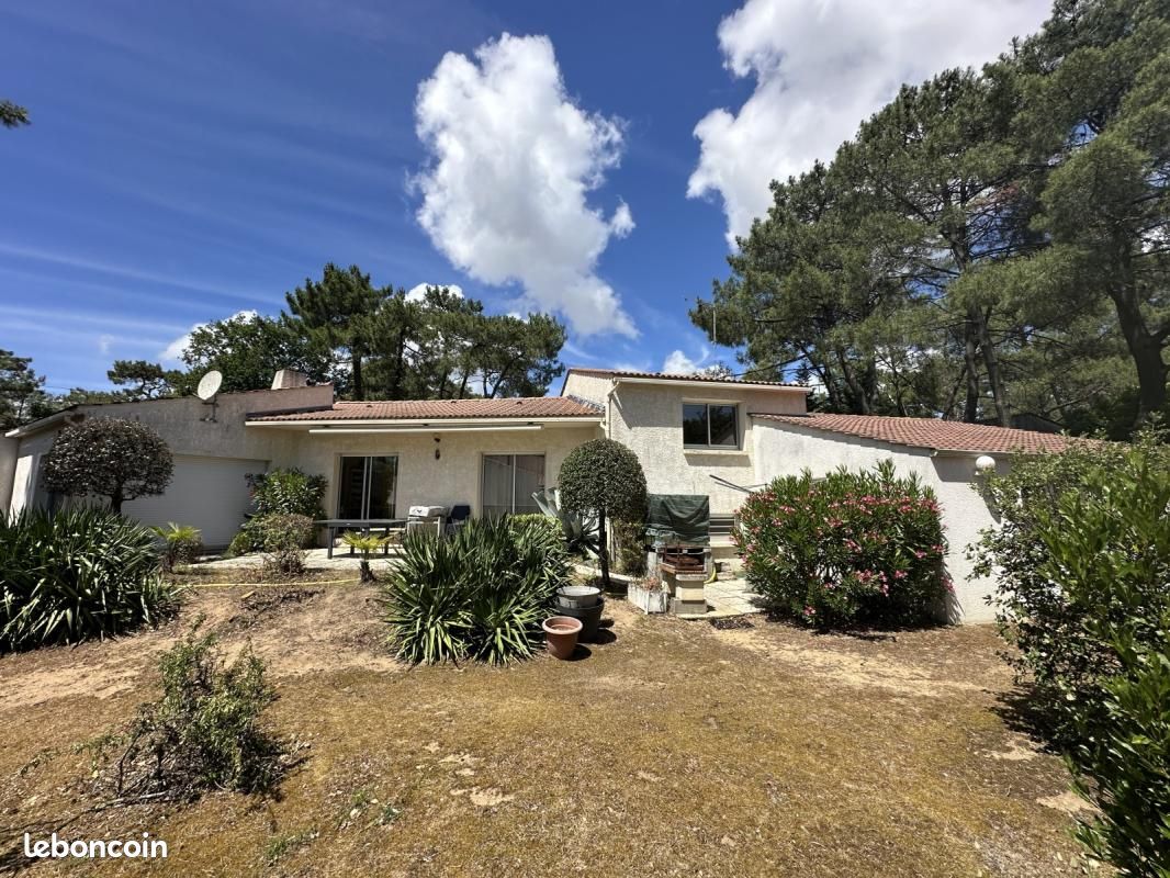 Maison 7 pièces 146 m² · à Longeville-sur-Mer · 146 m² · 457 780 €