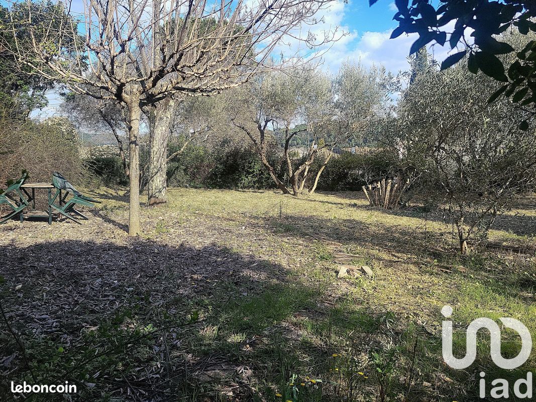 Terrain 360 m² · à Goudargues · 360 m² · 85 000 €