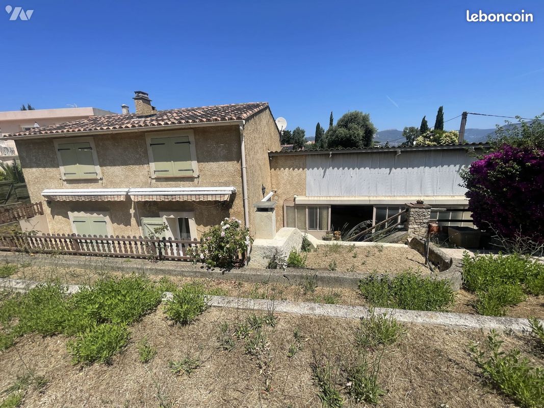 Maison 5 pièces 102 m² · à La Seyne-sur-Mer · 102 m² · 460 000 €