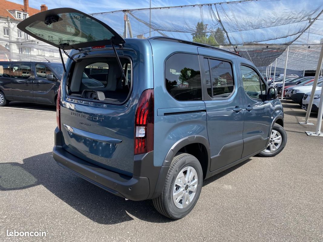 PEUGEOT RIFTER (2) Standard 1.5 BlueHDI S&S 130 EAT8 ALLURE N1 SANS MALUS / CAMERA / MAIN LIBRE (image 9)