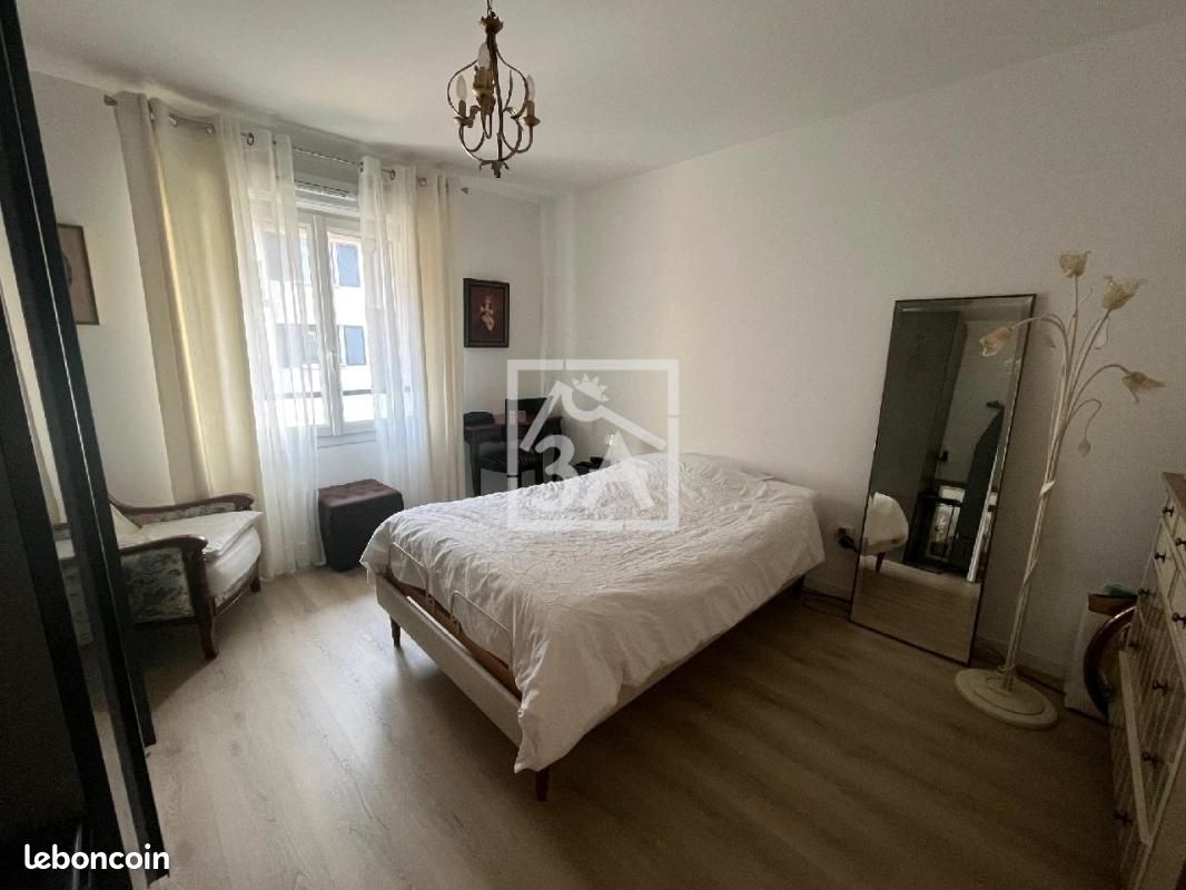 Appartement 5 pièces 90 m² · à Lille · 90 m² · 425 000 €