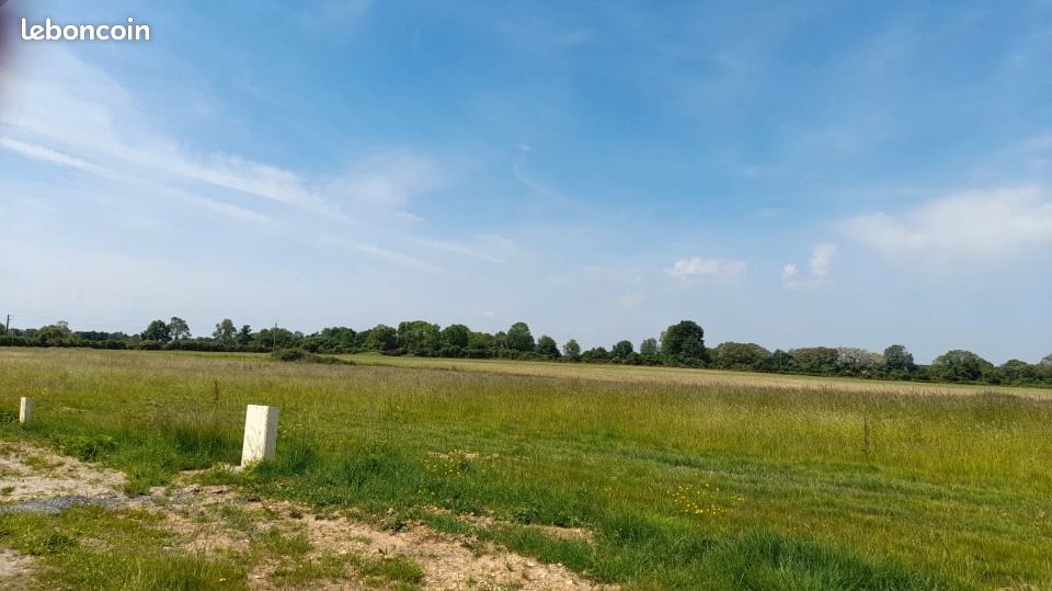 Terrain 908 m² · à Manerbe · 82 181 €