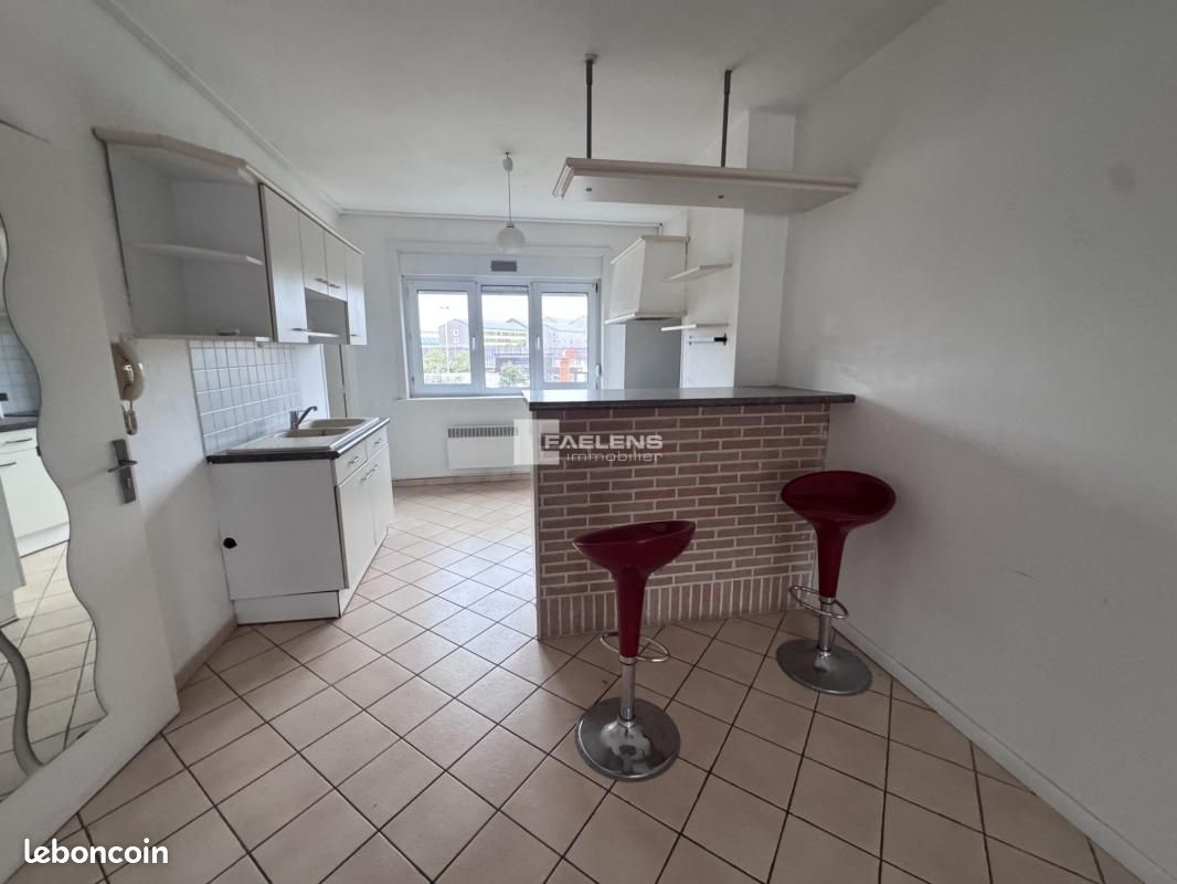 Immeuble 2 pièces 85 m² · à Lille · 85 m² · 252 000 €