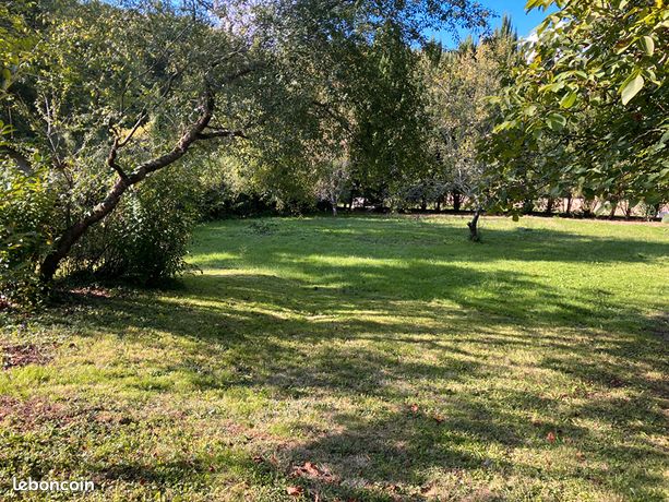 Terrain 800 m² POMPIGNAC