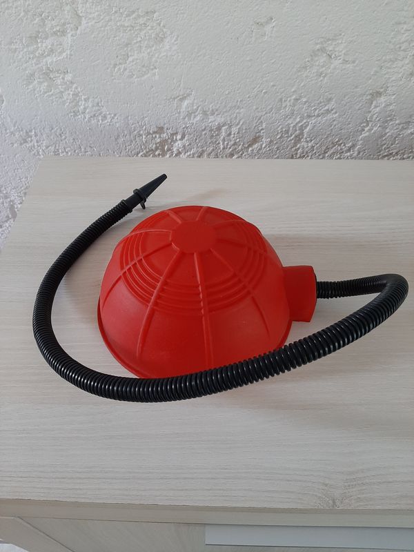 Gonfleur rouge petit modèle pour bouée - Équipement nautisme